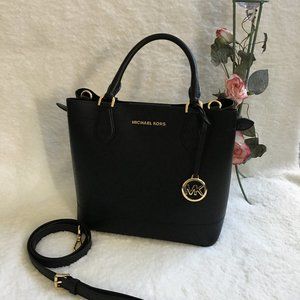 MICHAEL Michael Kors Eden Leather Bucket Bag
